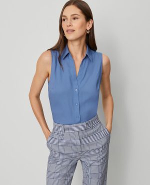 Sleeveless Essential Shirt