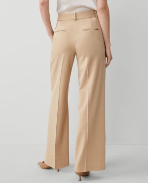 The Petite Perfect Wide-Leg Pant