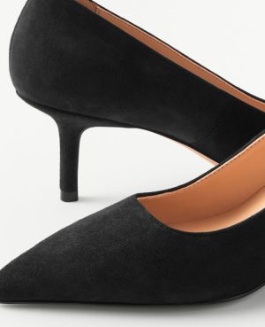 Daphne Suede Pump