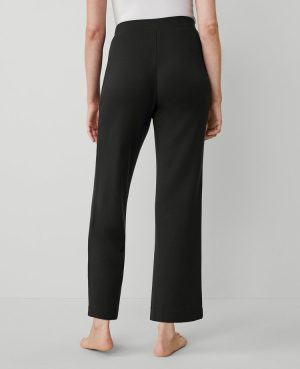 The Wide-Leg Lounge Pant