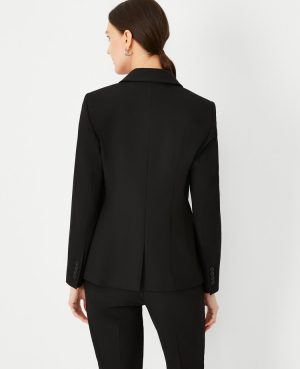 The Petite Fitted Double Breasted Blazer in Bi-Stretch