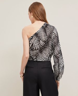 Petite One-Shoulder Blouse in Palm Print