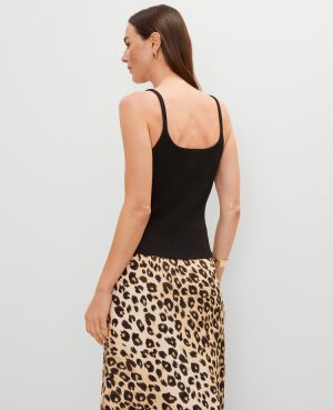 Petite Ribbed Scoop Neck Tank Top