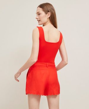 The Petite Scalloped Short