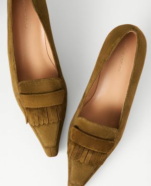 Suede Tapered Heel Kiltie Pump