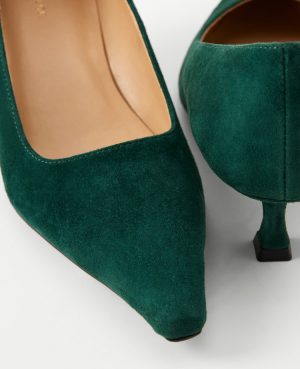 Suede Nip Toe Kitten Heel Pumps