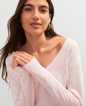 Petite Weekend Collection Linen Blend V-Neck Sweater