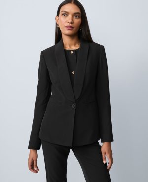 The Petite Shawl Collar Blazer