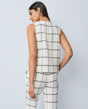 The Shoulder Button Top in Windowpane